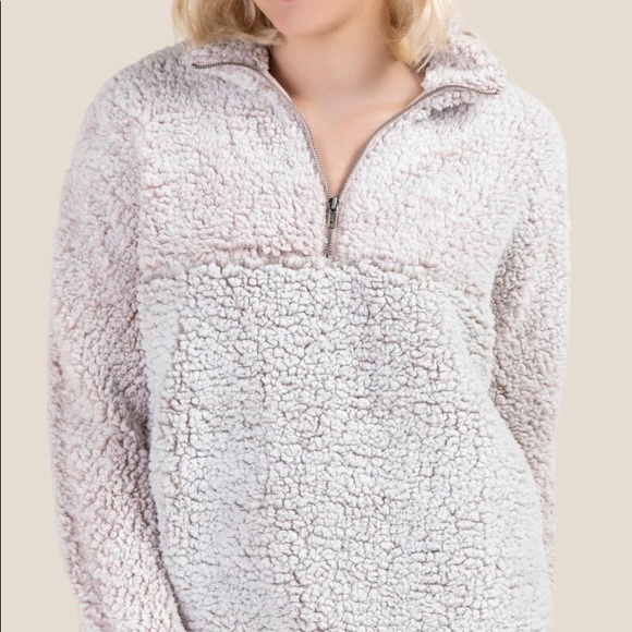 Francesca's Collections Tops - NWT Francesca’s Sherpa